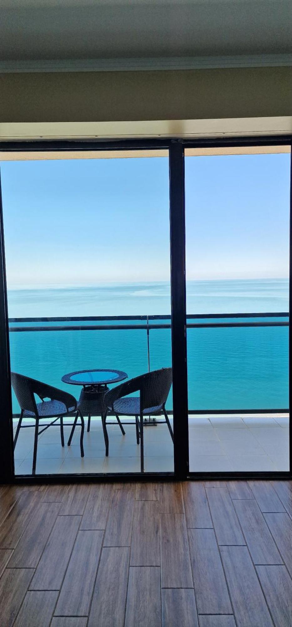 Your Beach Tower Μπατούμι Δωμάτιο φωτογραφία