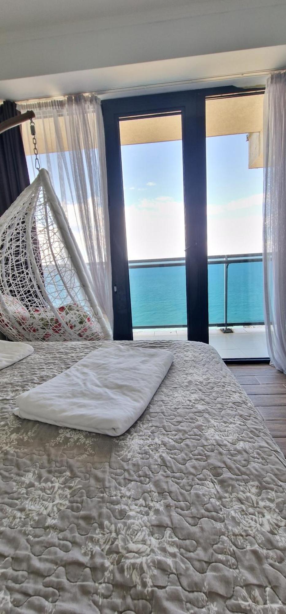 Your Beach Tower Μπατούμι Δωμάτιο φωτογραφία